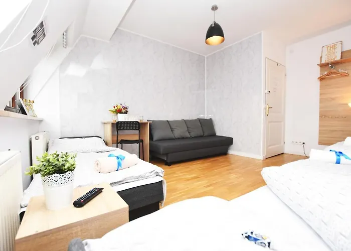 Хостел City Central Hostel Wroclaw *